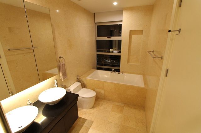 En-suite bathroom